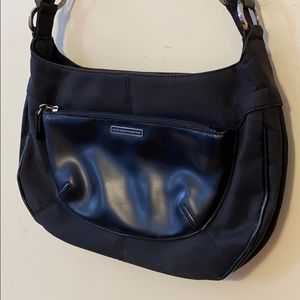 🌟 4/$20 sale! United colors of Benetton purse